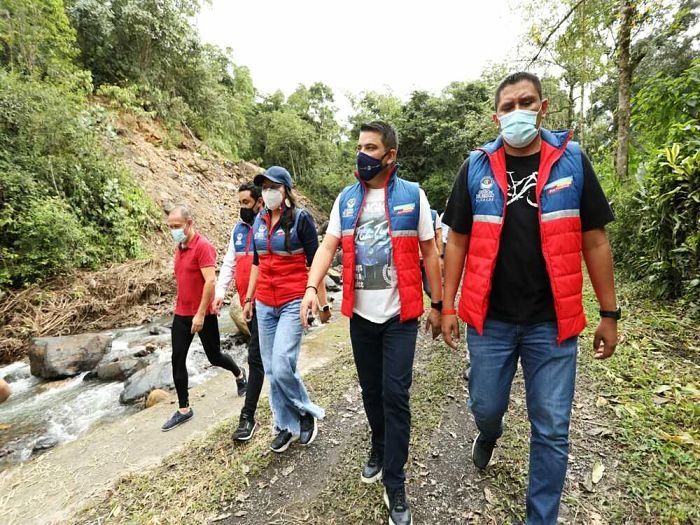 Más de $7.000 millones para infraestructura deportiva, vías, maquinaria, saneamiento básico y cultura en Sasaima